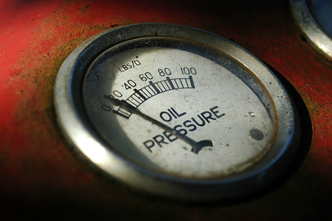 car engine oil check